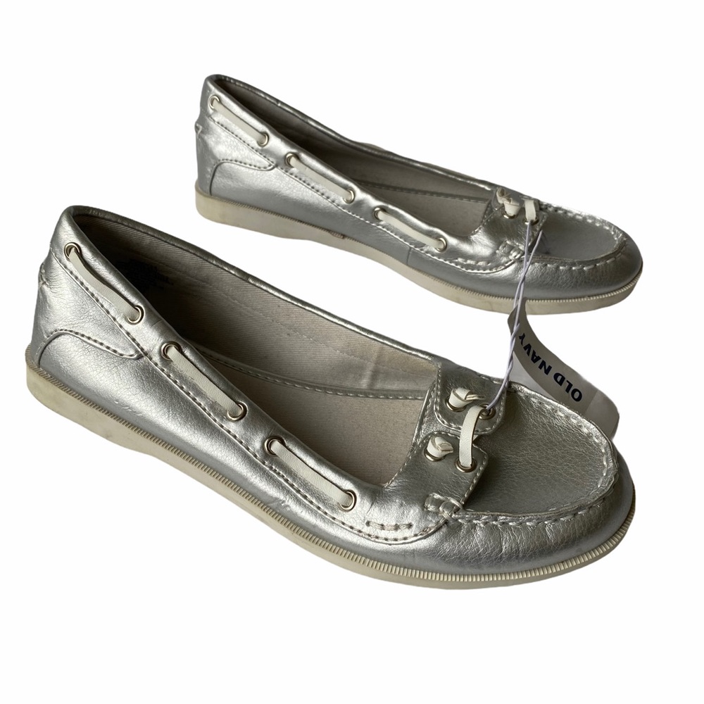Old Navy Silver & White Slip on Boat shoes - Sz 8